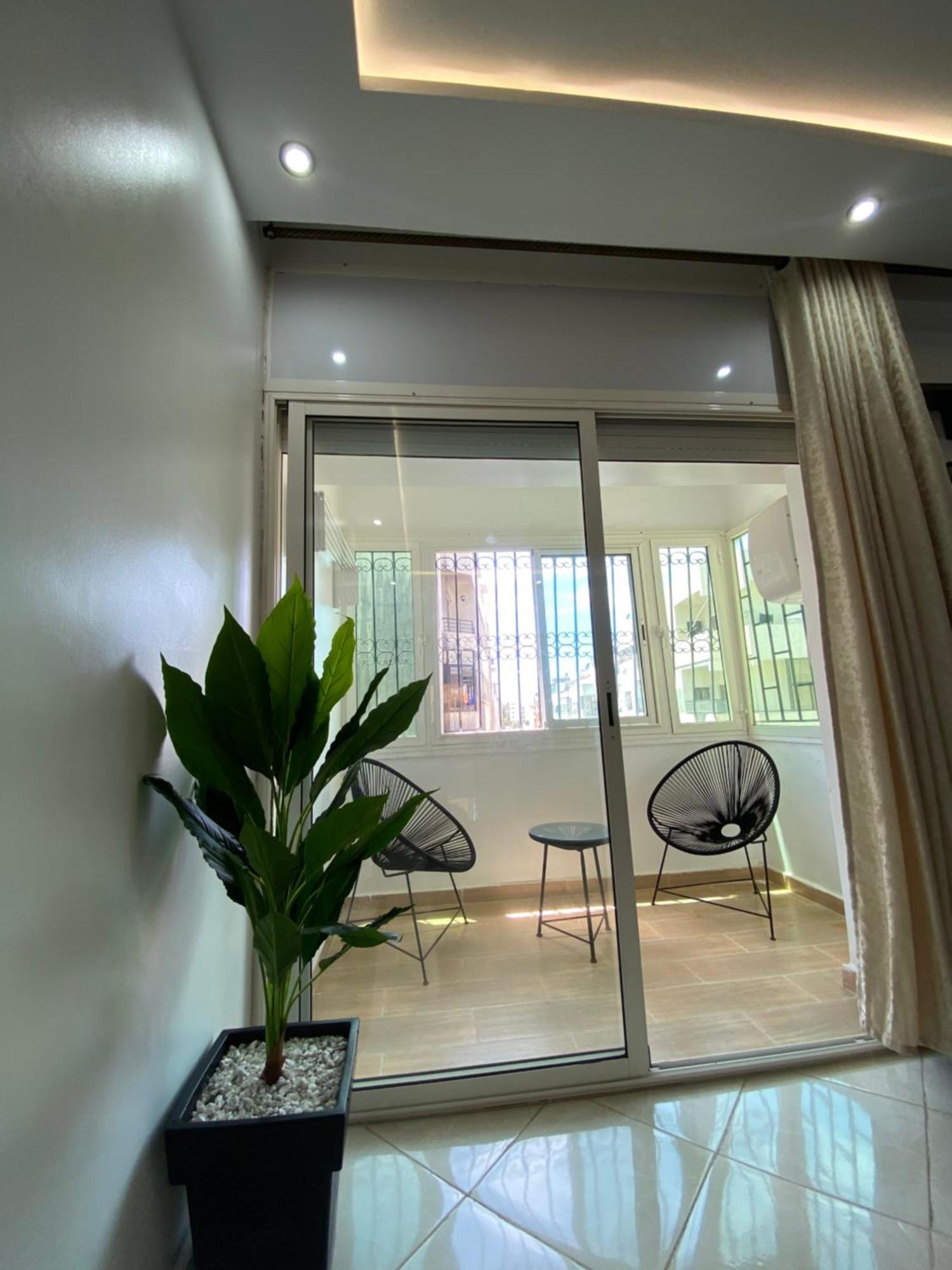 Lovely 2 Bedroom Apartment Rabat Exterior photo